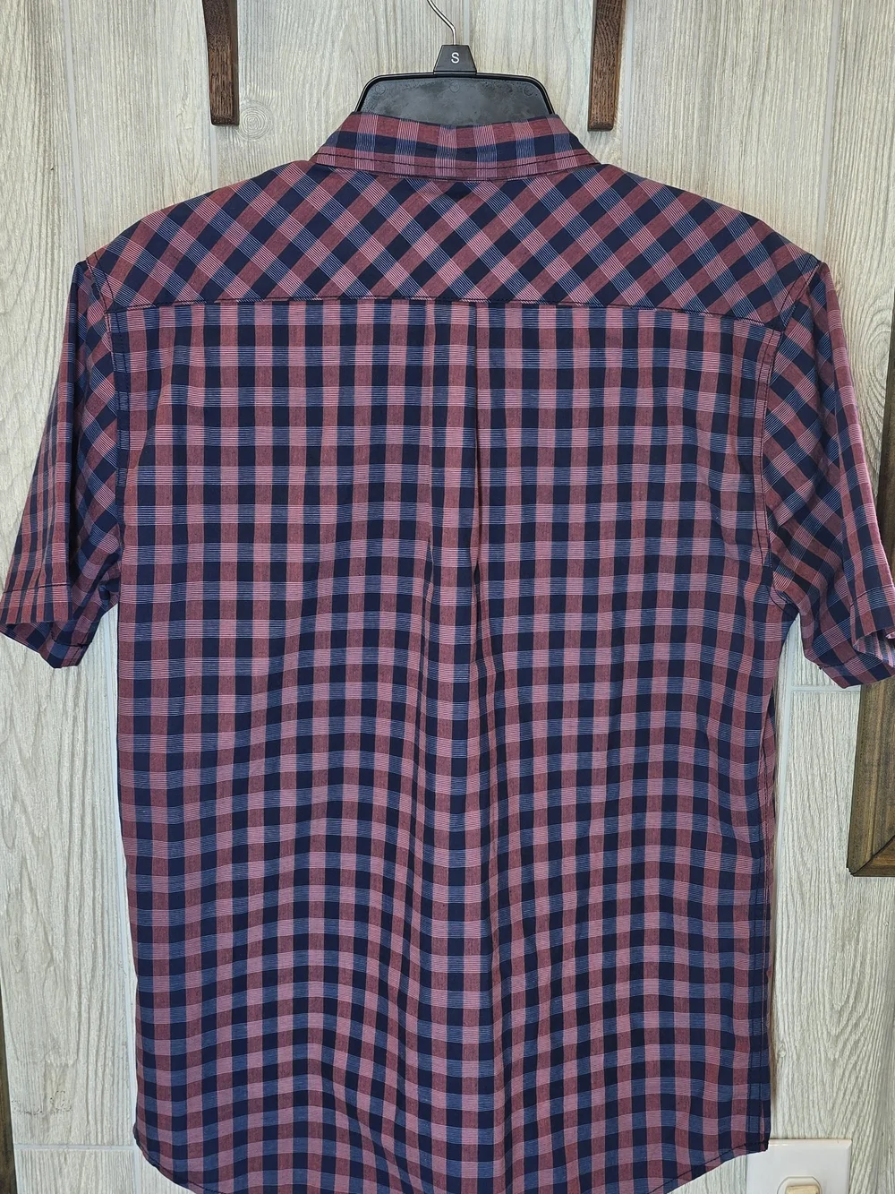 Levi's Men's Navy & Red Short-Sleeve Check Button-Down Shirt